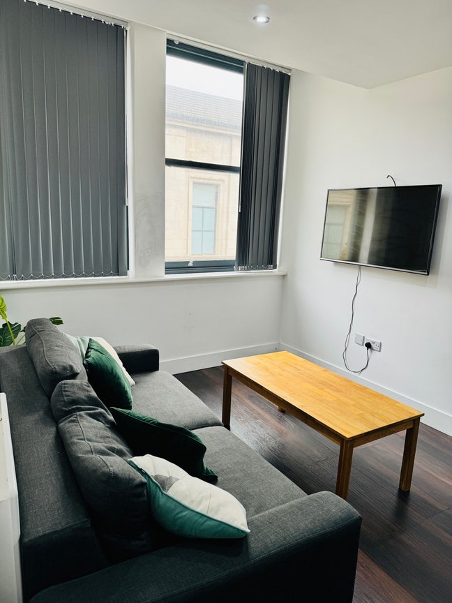 One bed apartment available in city center Main Photo