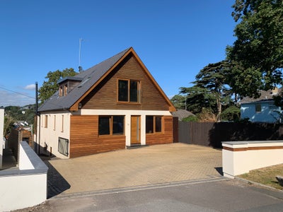 Room for rent in luxury house Main Photo