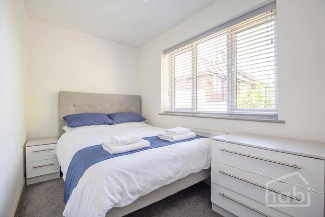 Double en-suite bedroom with bills included! Main Photo