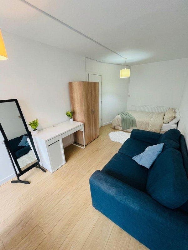 Double room in Bayswater | 1 Year min  Main Photo