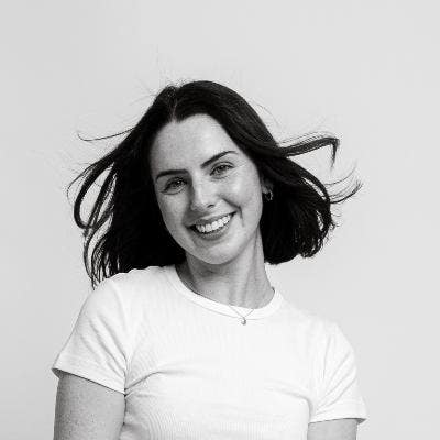 Respectful but friendly girl looking to rent East! Main Photo