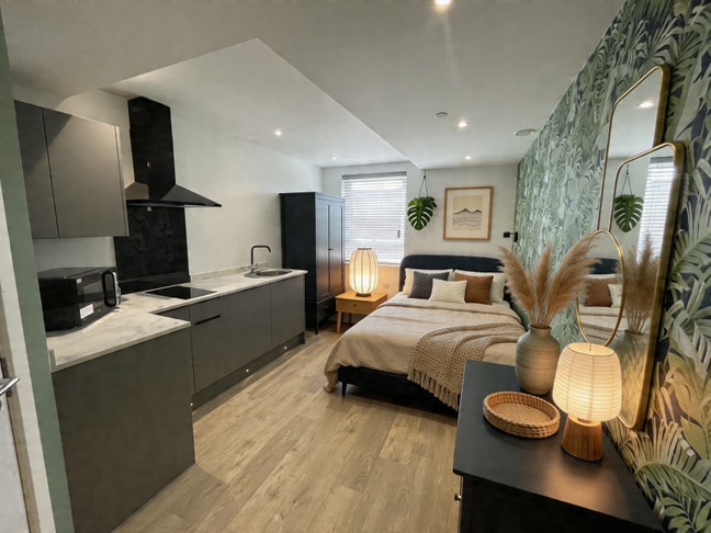 🏙️ Studio En-Suite | Bills Inc + WiFi Main Photo