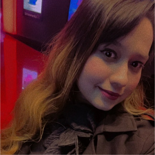 I am a female student aged 27. I am looking f... Main Photo