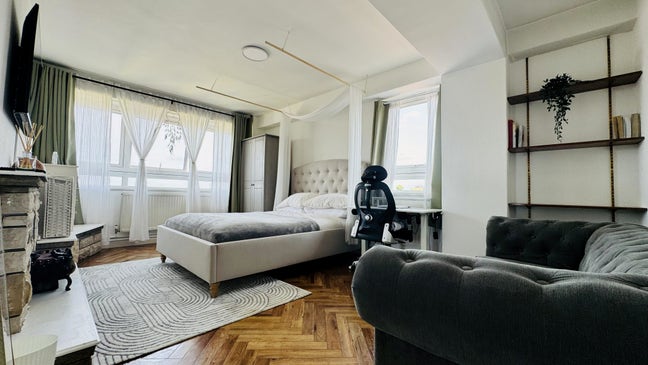 Bright Double Room for Let in Chancery Lane Main Photo