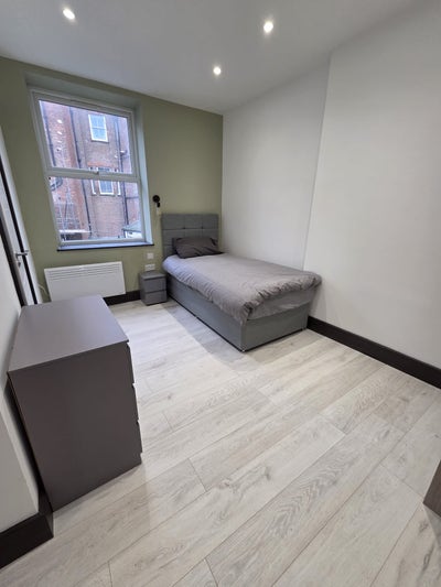 Ensuite Room in the centre of Hastings Main Photo