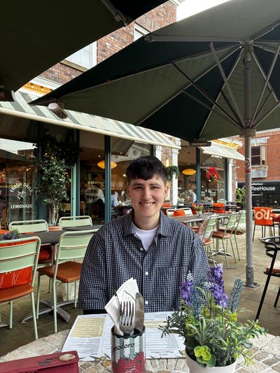 Looking for a roommate for a 2 bed Main Photo