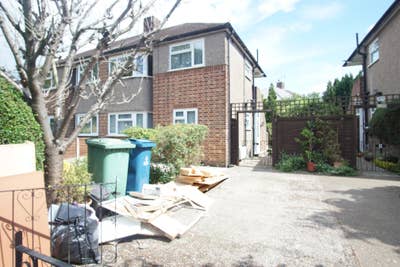2bedroom maisonette available to rent in Harrow HA Main Photo