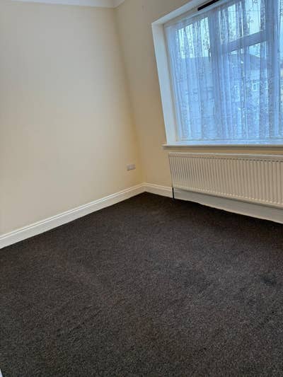 A double bed available immediately Main Photo