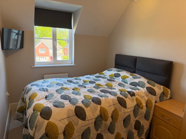  Chineham,Small Double Room Main Photo