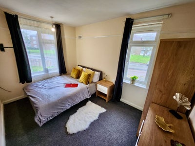 Double Room Available on Marl Pit Lane Main Photo