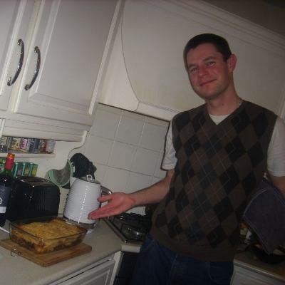 Professional looking for a room in North London Main Photo