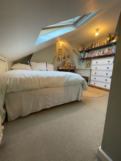 Double Room, en suite & study in Beautiful Home Main Photo