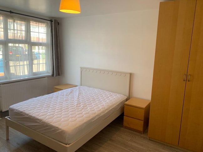 Double Room with En-Suite in Wealdstone, Harrow Main Photo
