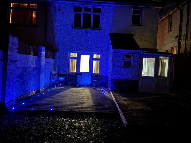 Double room with detached private bathroom and sho Main Photo