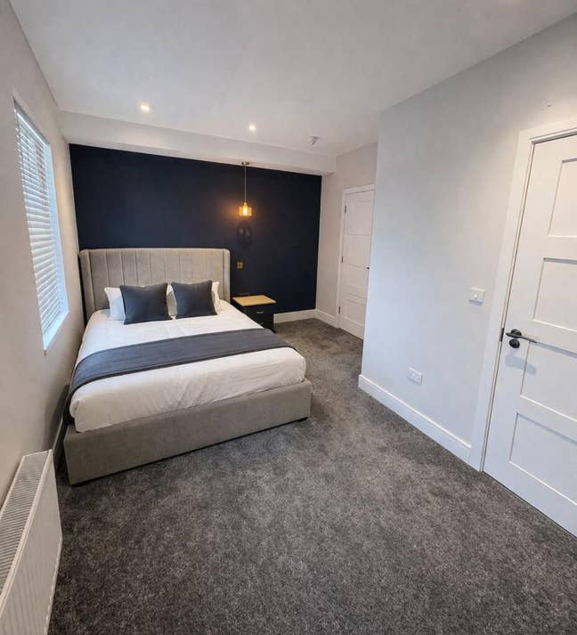 Modern En-Suite Double Rooms – Parkstone Main Photo