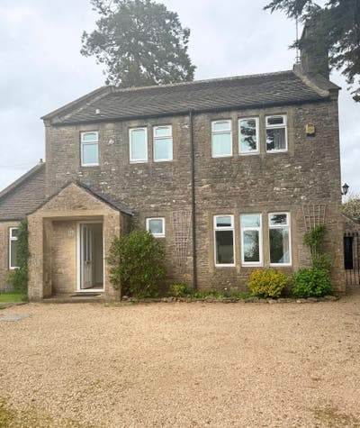 4 Bedroom House - Spacious rooms from &pound;495pcm  Main Photo