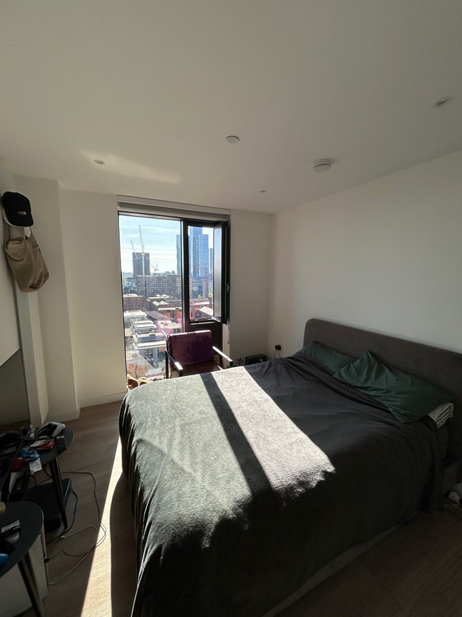 Luxury en-suite Room | Zero deposit  Main Photo