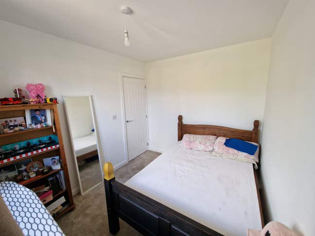 Lovely Kennett double room with big garden! Main Photo