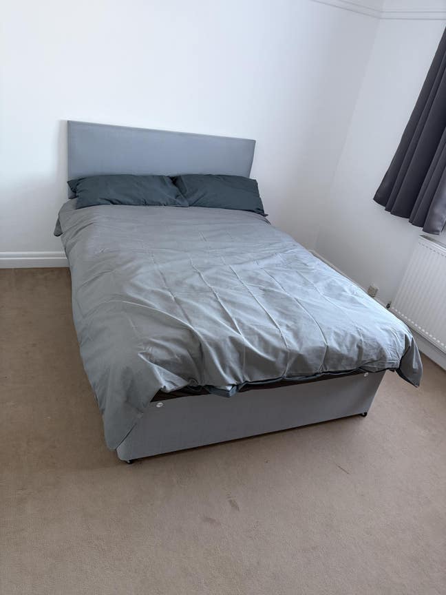 Milton Cambridge close to train station  Main Photo