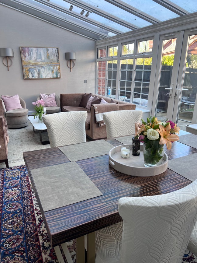 Spacious room available-&pound;600 including all bills  Main Photo