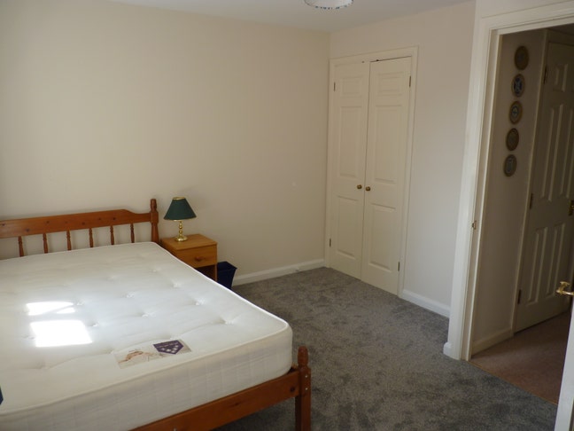 Double room in 3 bed furnished house, bills incl Main Photo