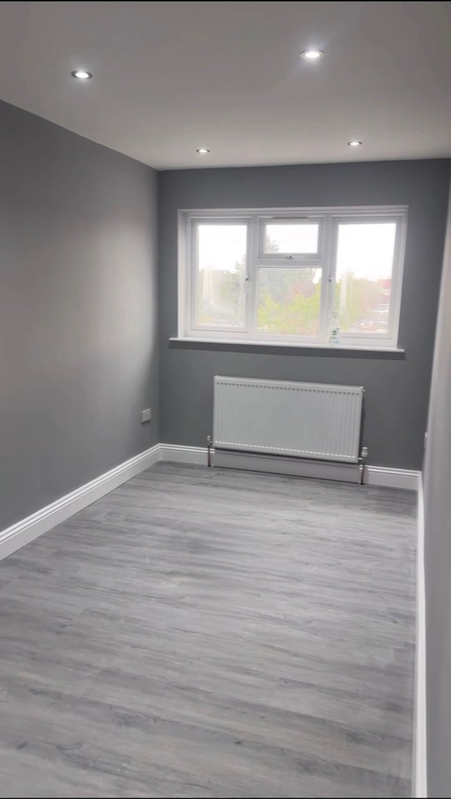 Newly Refurbished 5-Bed Property  Main Photo