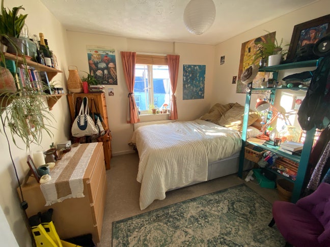 Double furnished room in student house Main Photo