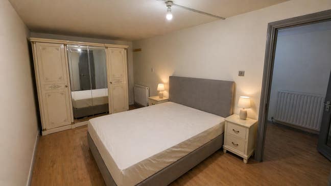 Double Bedroom to Rent in Woolwich Main Photo