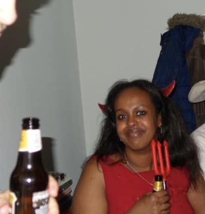 Looking for a room Main Photo