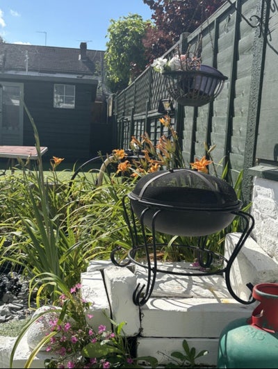 Single  room available in quiet house Main Photo