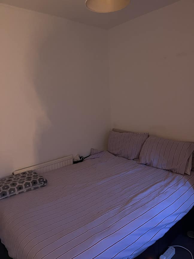 Double bedroom in City Centre Flatshare Main Photo