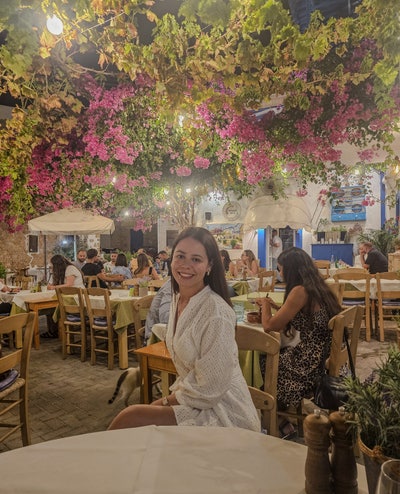 Looking for a room in W2 Main Photo