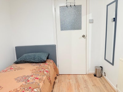 Single Room  Main Photo