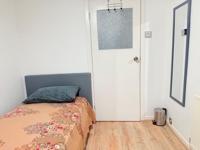 Single Room  Main Photo