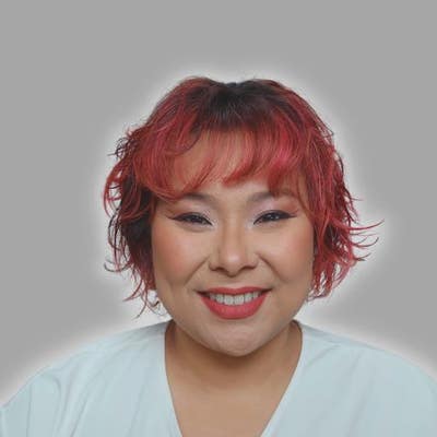 Friendly Australian Teacher Seeking Room from 27 A Main Photo