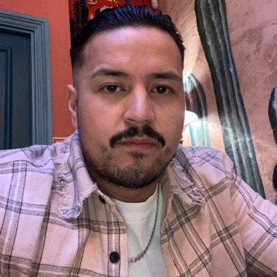 Hey, I’m looking for a flat share with frie... Main Photo