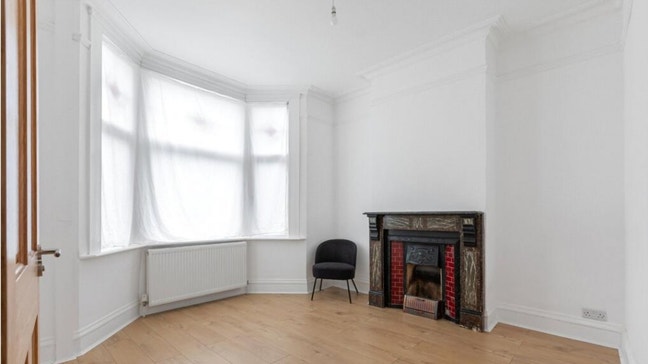 Large double, Short term OK,Finchley, Nice people! Main Photo