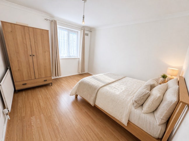 Stratford Master Double Bed Room 0 Deposit Main Photo