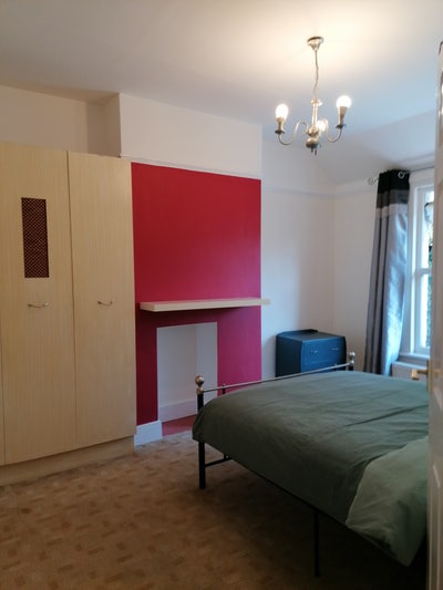 Large Duble Bedroom &pound;220pw Main Photo