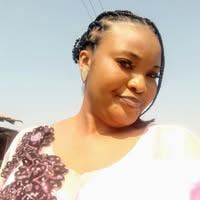 Professional Female seeks a single or double room Main Photo