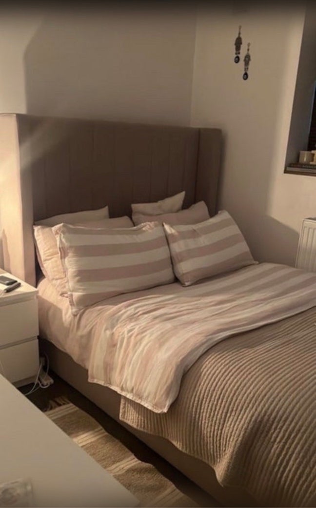 🏡 Spacious Double Room Available Main Photo