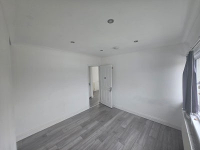 1x Double room to Let Main Photo