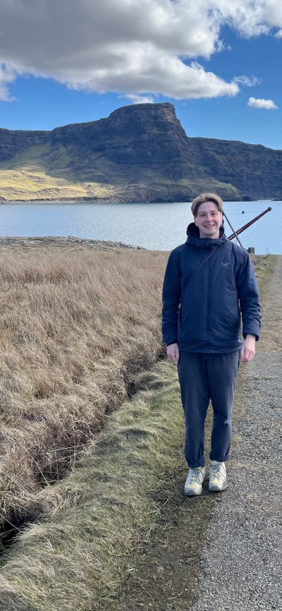 Friendly and tidy professional   Main Photo