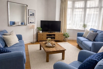 Tried of boring houseshares,we've got the opposite Main Photo