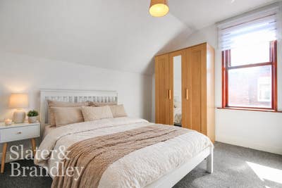  Stylish West Bridgford Double bedroom– Epperstone Main Photo