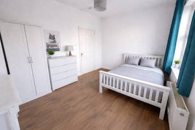 📍Cosy Spacious Double Room in Zone 1📍 Main Photo