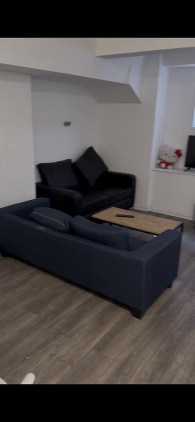 Cozy Student room with significantly reduced rent Main Photo