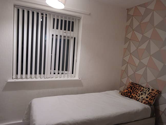 Room to rent Main Photo