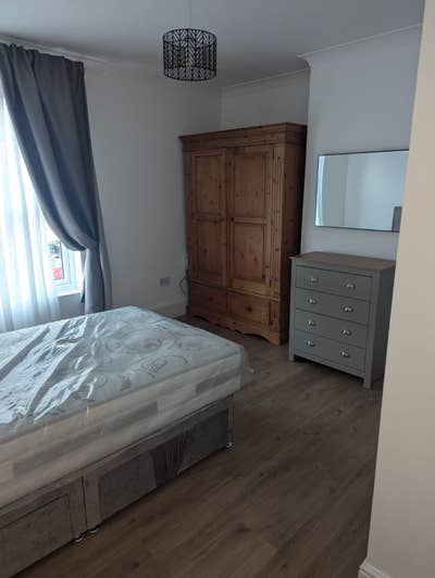 Great double room in excellent location! Main Photo