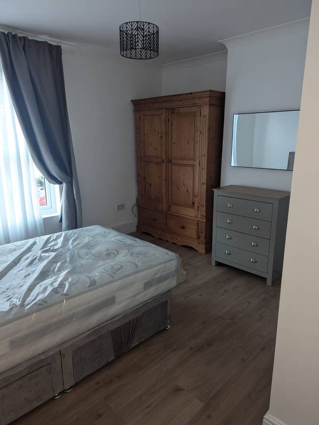 Great double room in excellent location! Main Photo